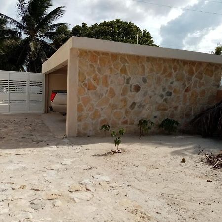 Oceanfront Casita Coral Lägenhet Chelem Exteriör bild