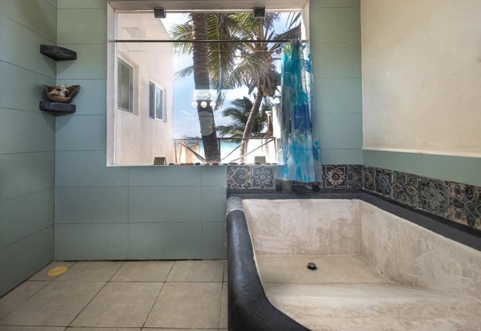 Oceanfront Casita Coral Lägenhet Chelem Exteriör bild